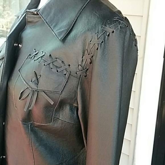 Leather jacket - Picture 2 of 7
